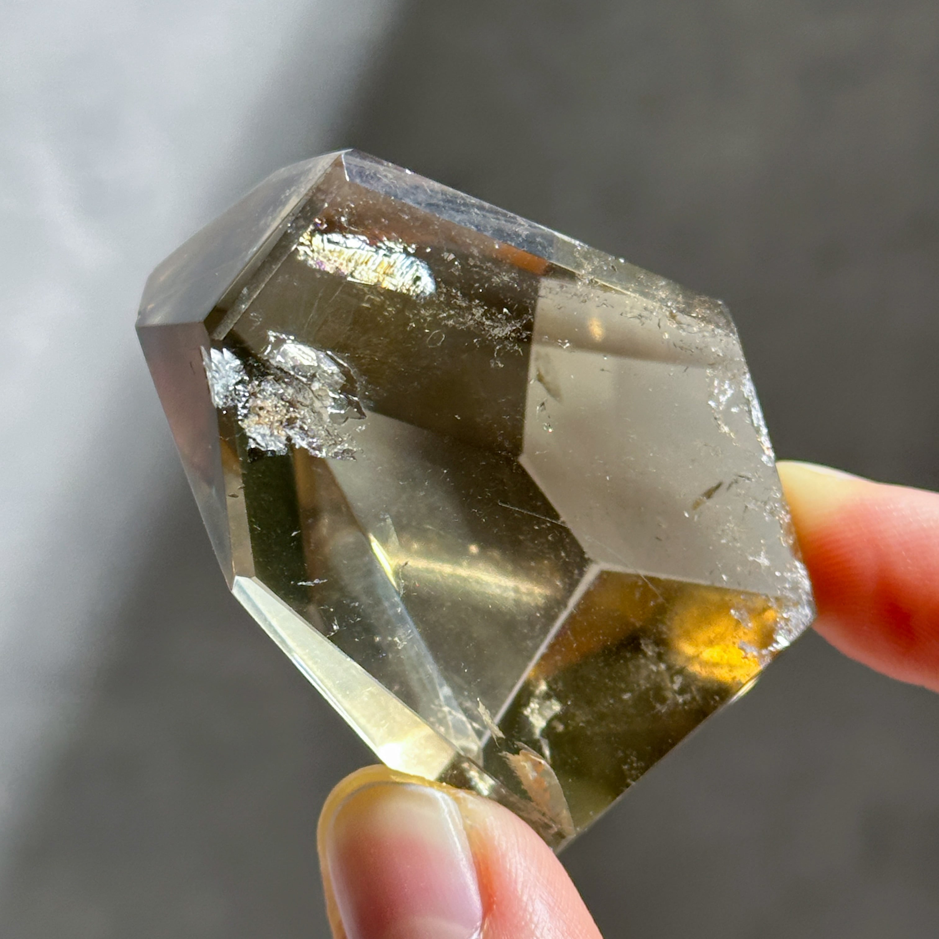 ファントム・透明感◎シトリン(黄水晶) フリーフォーム84◇ Citrine ◇ 天然石・鉱物・パワーストーン