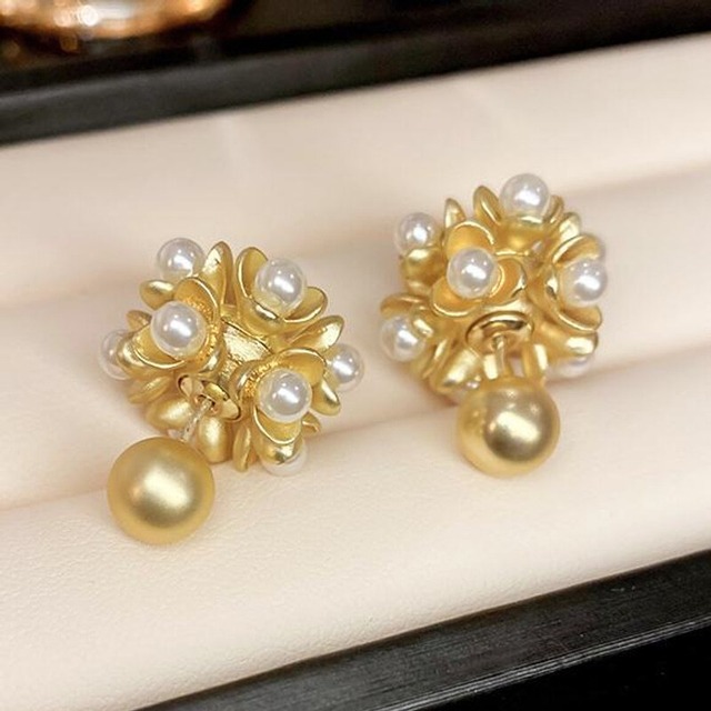 Flower ball pierce　M1583