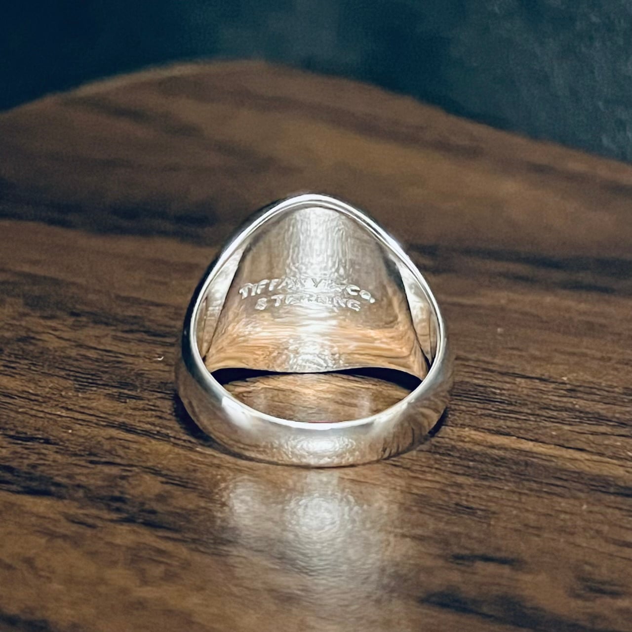 VINTAGE TIFFANY & CO. Oval Signet Ring Sterling Silver VINTAGE TIFFANY & CO. Oval Signet Ring Sterling Silver