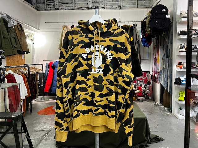 DERAM PRICE!! A BATHING APE 1ST CAMO COLLEGE PULLOVER HOODIE BEIGE XXL 60162