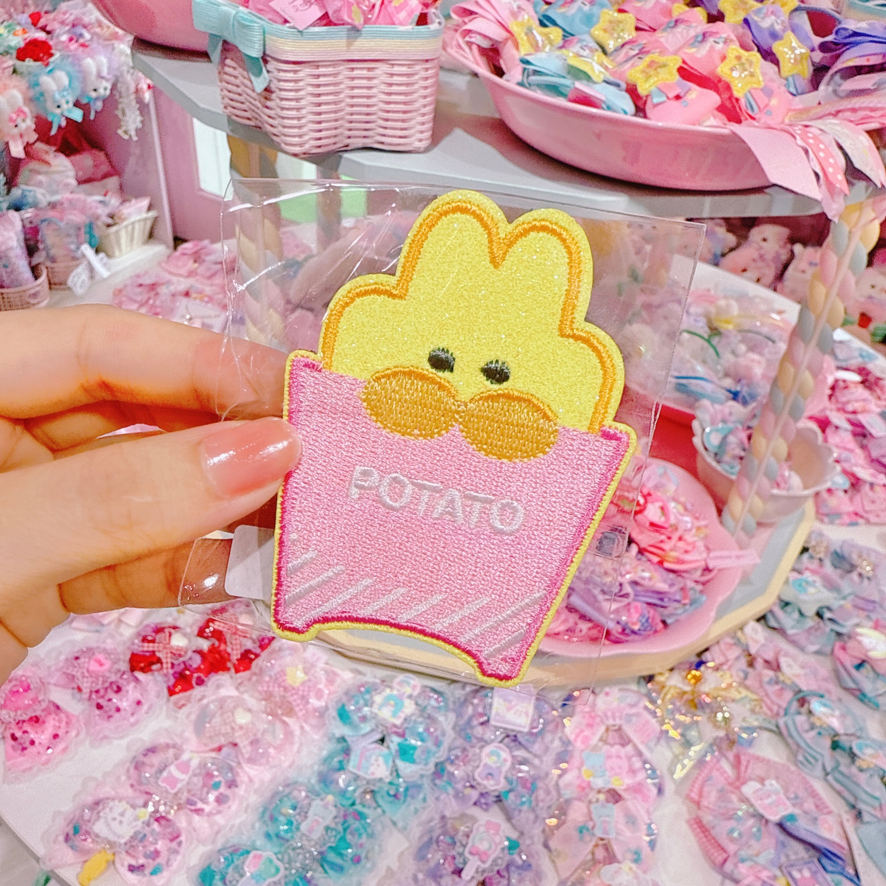 【C1】4-39クリップブローチ