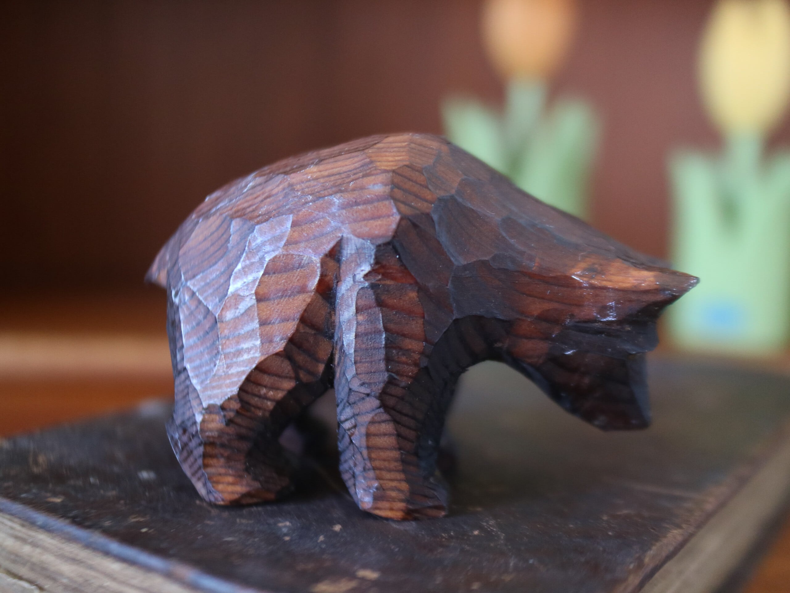 スウェーデンで見つけた木彫りのクマオブジェ No.6086 | Taloni 〜北欧