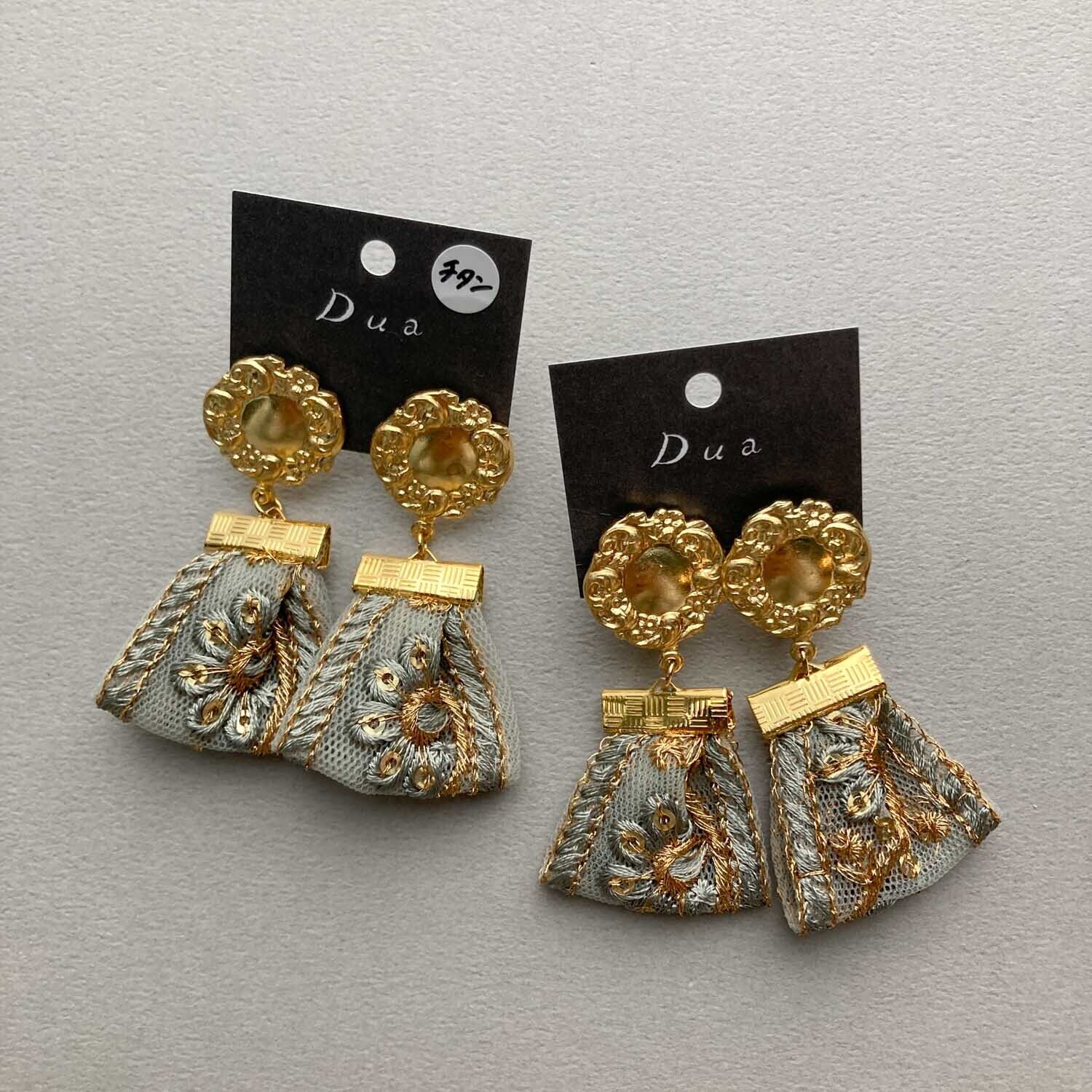 リース風真鍮と刺繍リボンタッセルの〈ピアス/イヤリング〉 | Dua