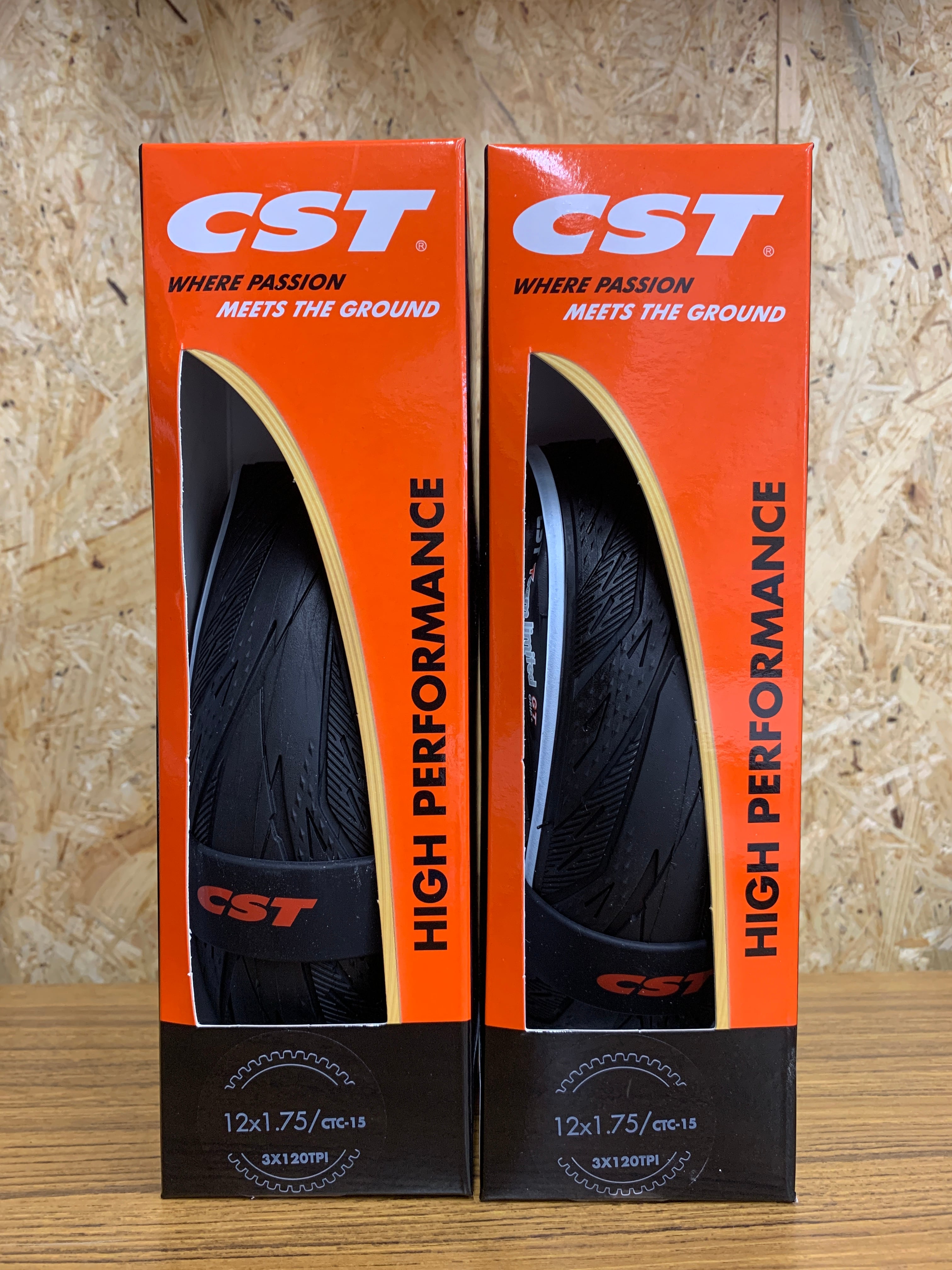 CST team limited GT GRIP ＋　競技用 ランバイク タイヤ 2本