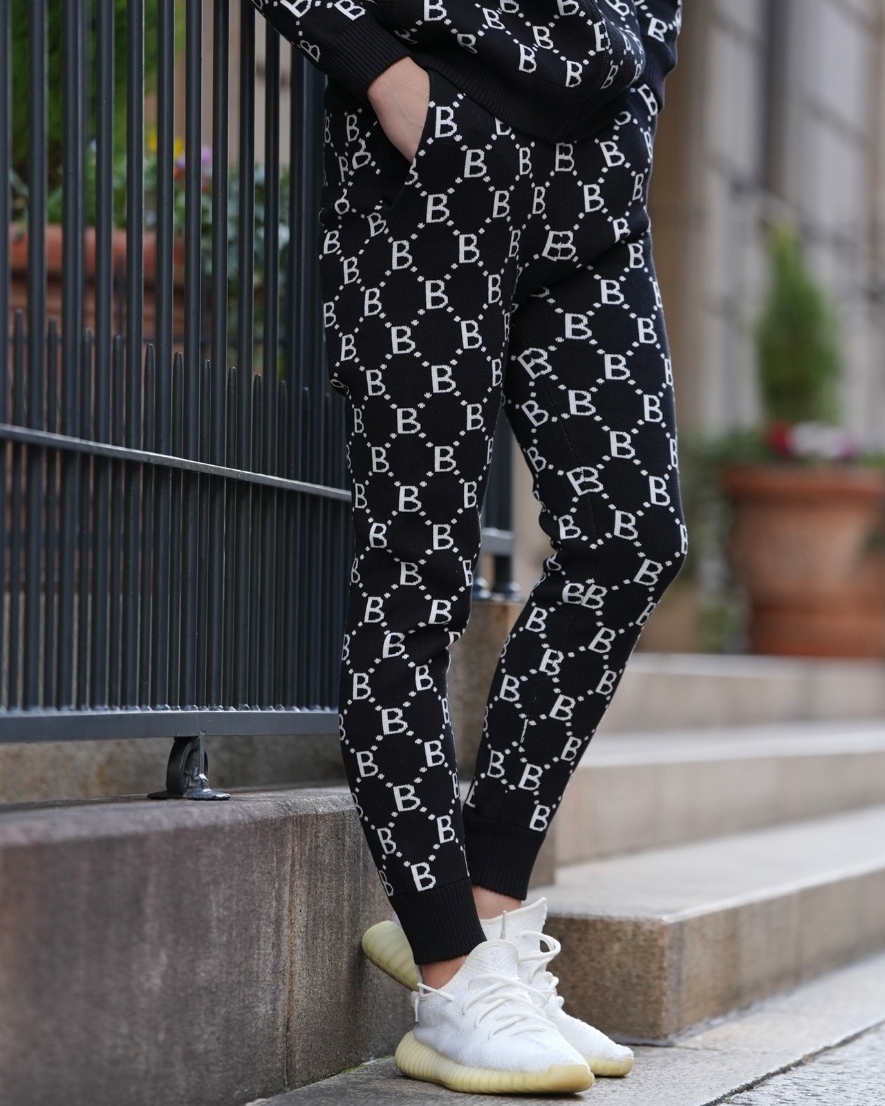 BELINDA MONOGRAM SWEAT PANTS【BB25025】