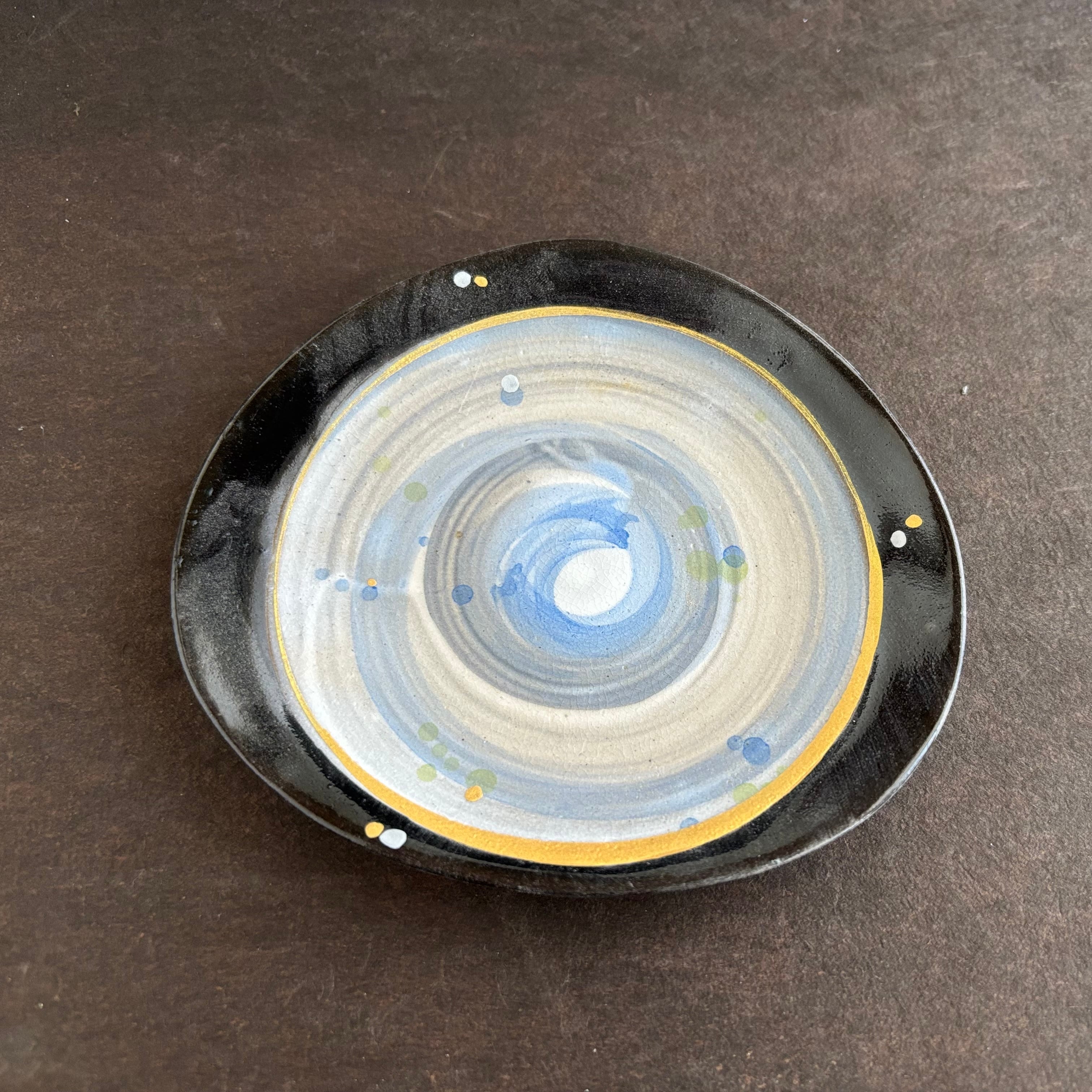 金彩空色の刷毛目　小皿(ソーサー)