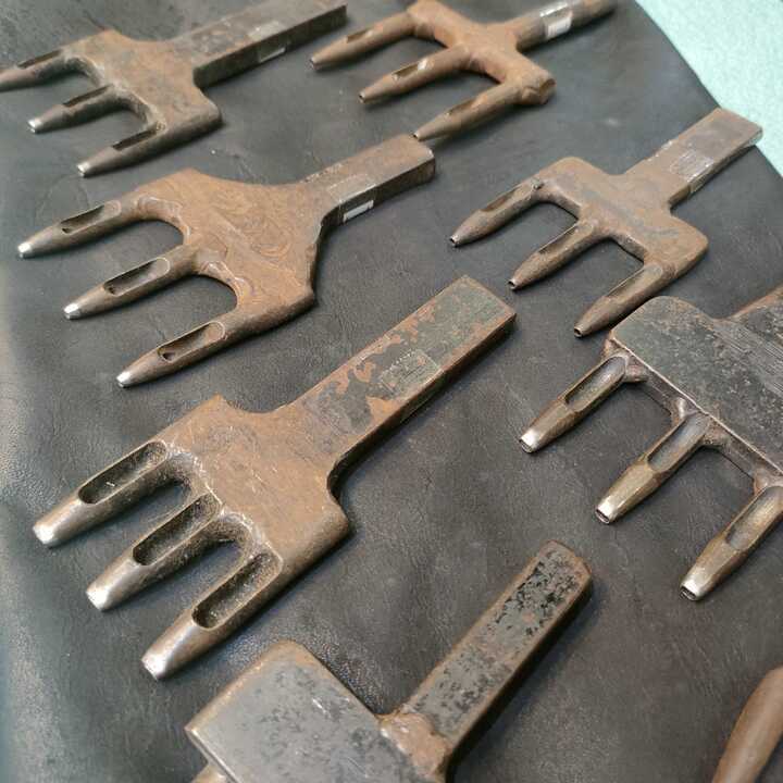中古】三連ベルト穴開け※全国配送対応可能 | and leather【初心者