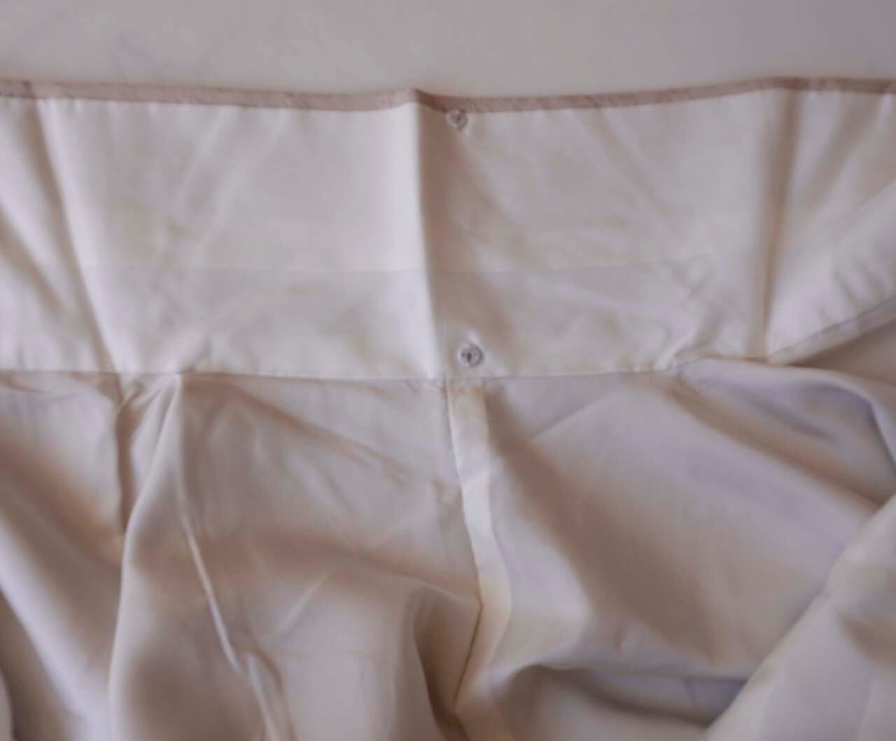 袷】灰梅地 桜地紋 色無地 | 大山キモノ・ちぇらうなぼるた