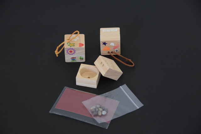 SOUEN. もりのおんがくたい マラカス 手作りキット ひのき ｜宮崎県産ひのき 木の実 木育 知育玩具 工作キット 夏休み 自由研究 国産