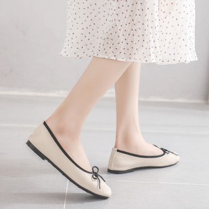 パンプス ヒール レディース 送料無料 2色 バレエシューズ ぺたんこ ローヒール パイピング リボン 大人可愛い 大人女子 エレガント 春 夏 ガーリー 10代 20代 大人 学生 韓国系 お出かけ 外出 きれいめカジュアル 着回し ファッション デート コーディネート 重ね着 休日 特別な日 お祝い 記念日 メンズウケ カジュアル 普段着 春コーデ 夏コーデ 韓国 おしゃれ シンプル スタイル ゆったり 細見せ 韓国ファッション 長袖 オフィスカジュアル 30代 ワンポイント ママ ママコーデ