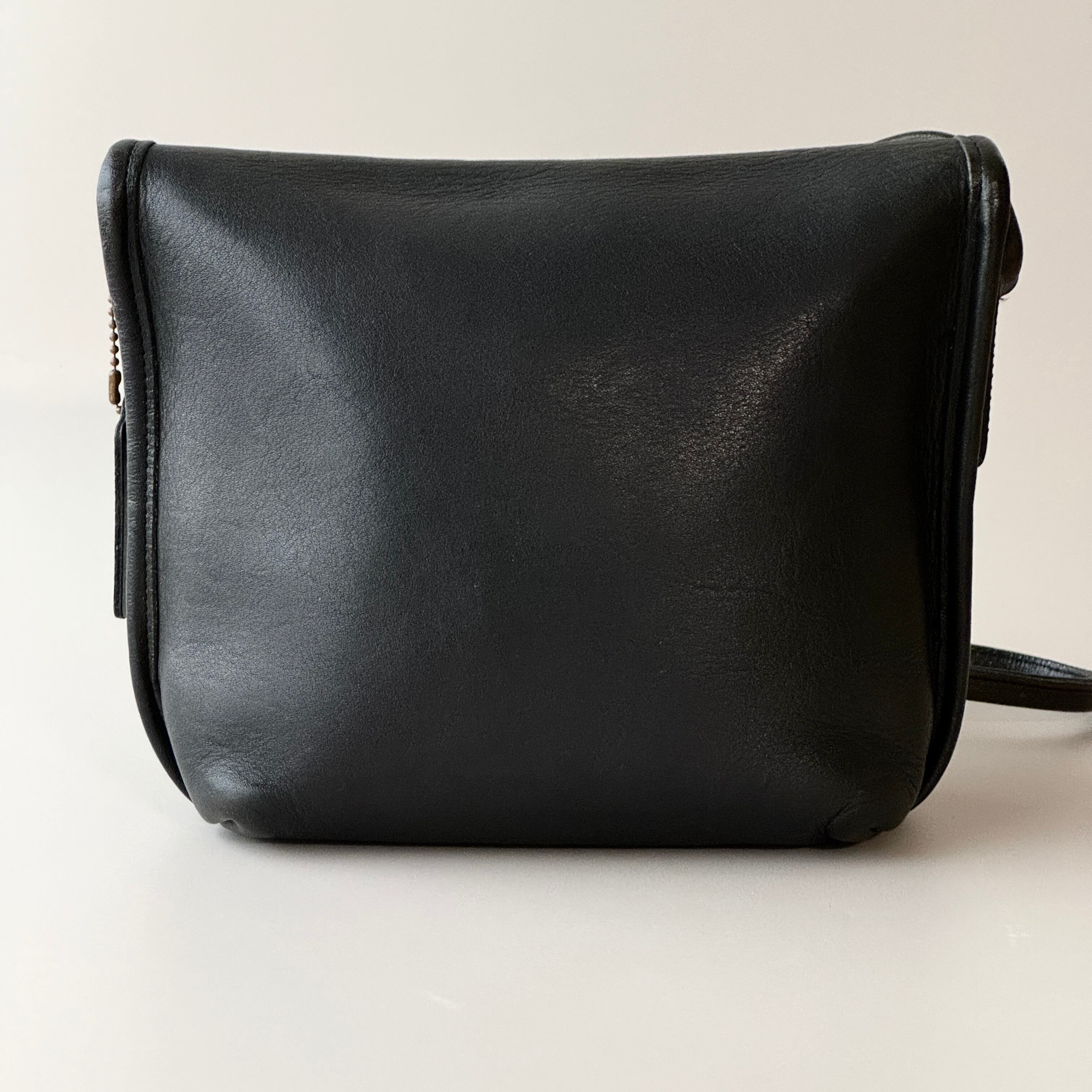 Vintage Coach 9919 Quincey Bag '95 | ONE VINTAGE