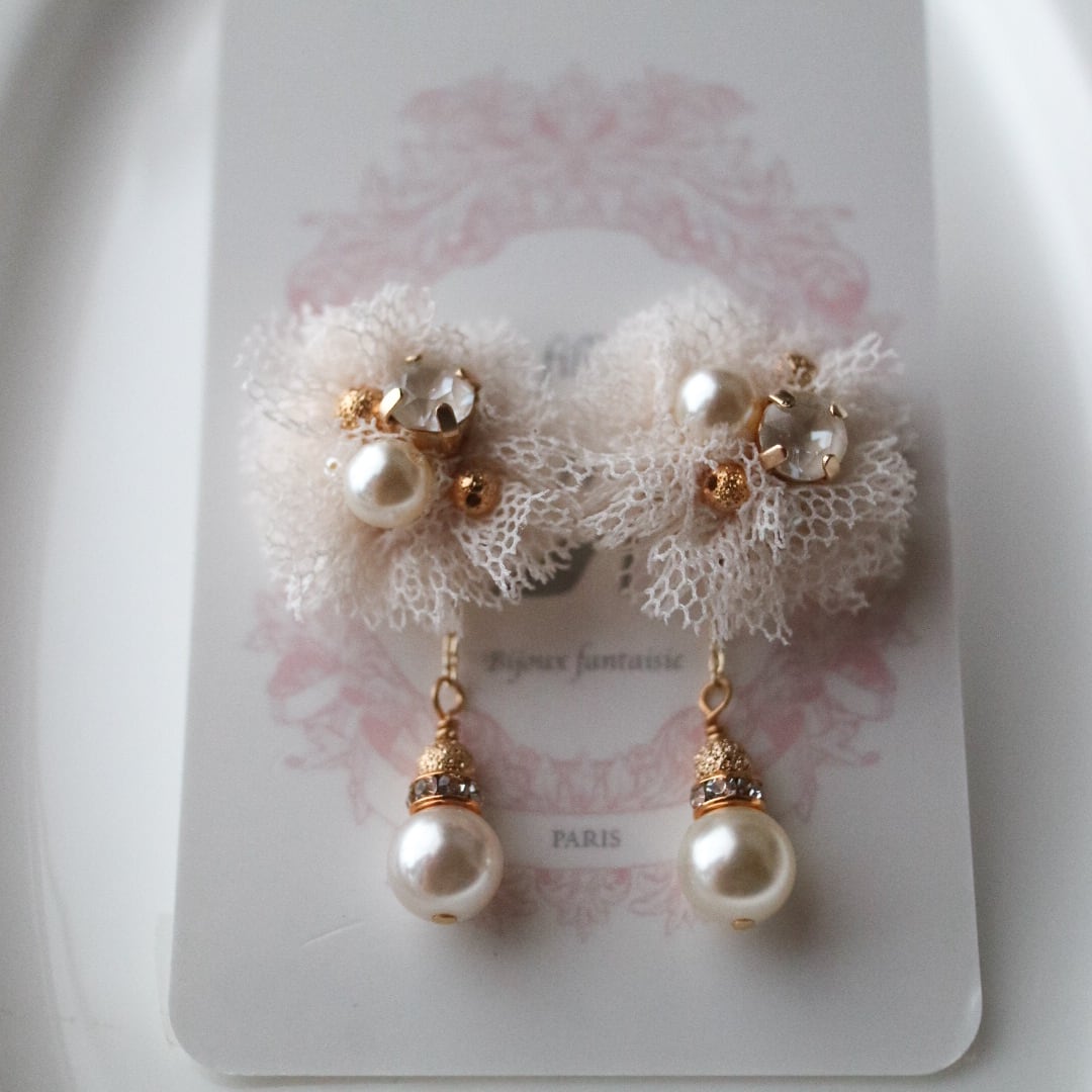 チュールピアス｜Douce lumière（柔らかな光）〈 シルキーホワイト〉