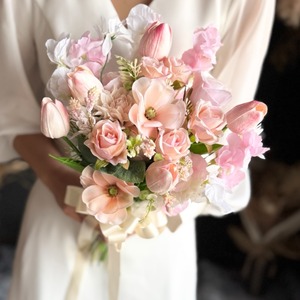 ピンクチューリップ×サーモンピンククラッチブーケ☆ブートニア