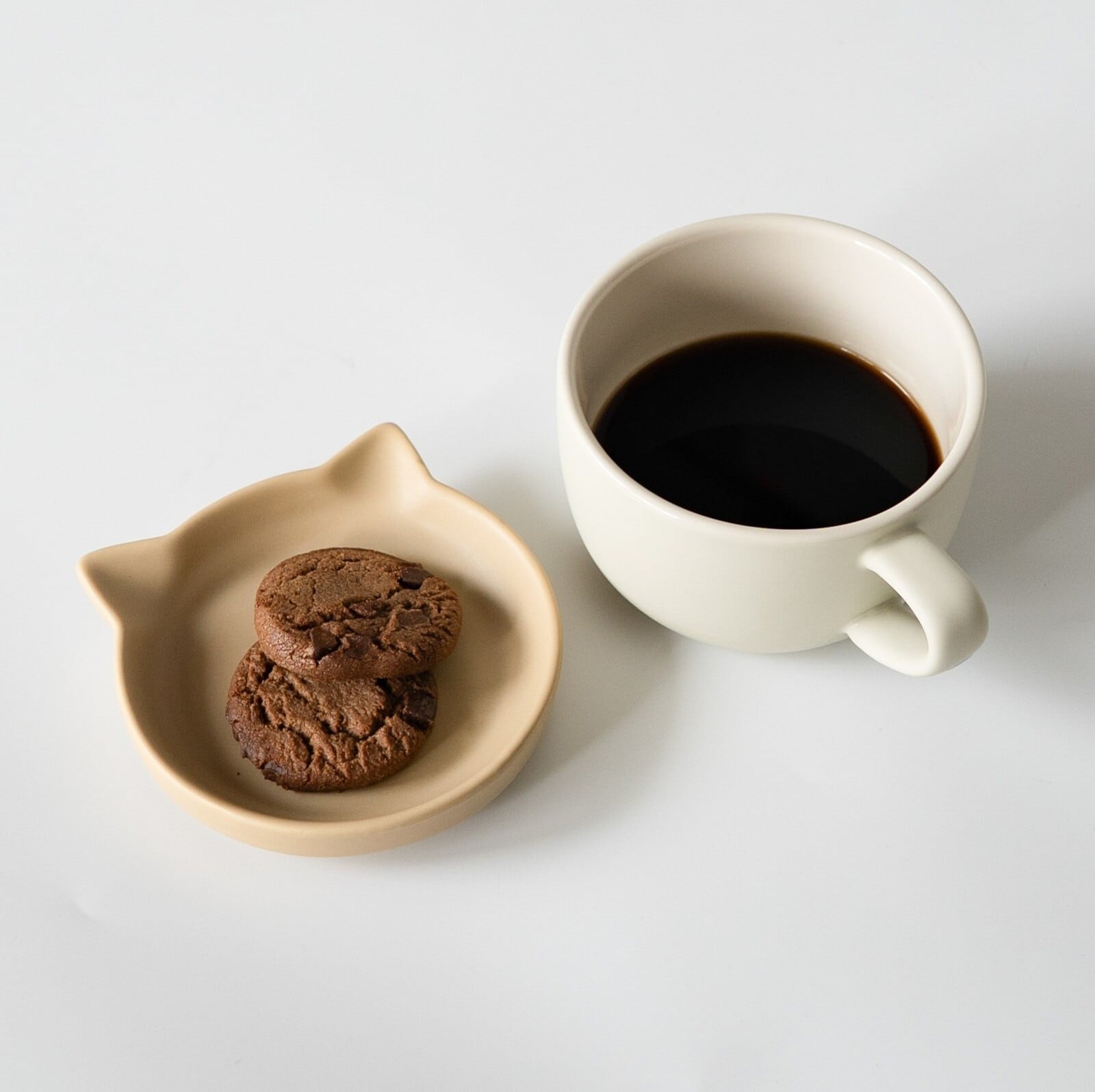 マグカップ｜蓋にも小皿にもなる猫皿付き 猫 ねこ ネコ 猫雑貨 猫グッズ かわいい プレゼント 贈り物 おうち時間 おうちカフェ 猫好きさんへプレゼント