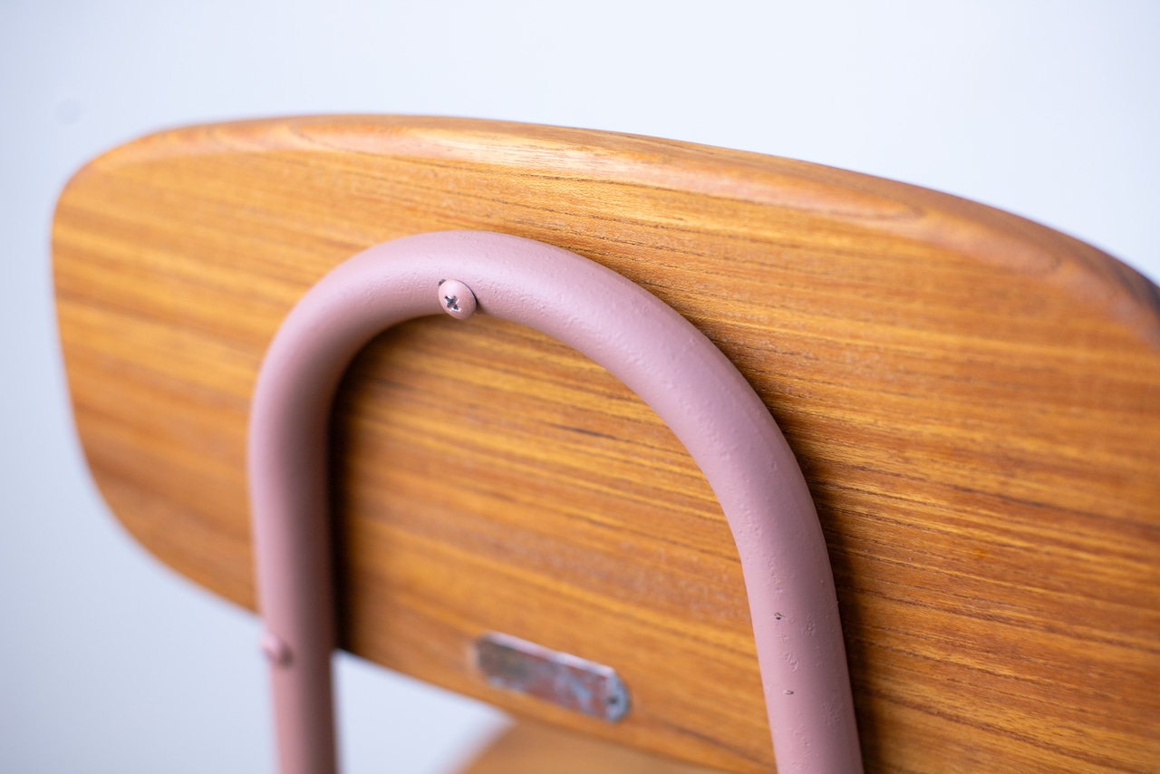 GOOD LUCK CHAIR 009