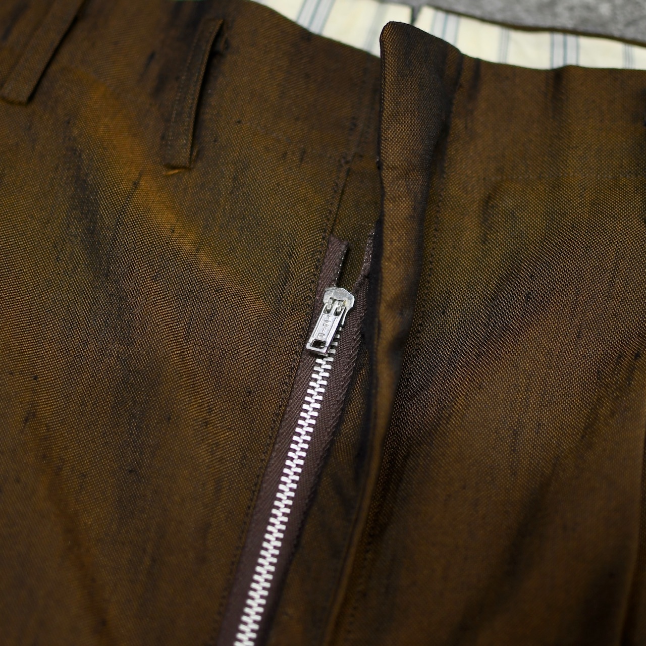 60's iridescence tuck slacks brown