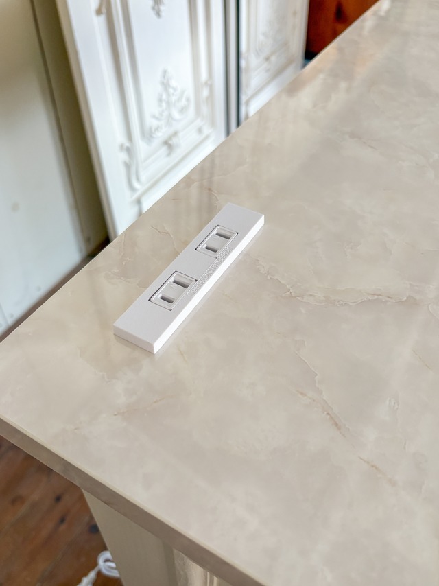 引出し付きネイルテーブル大理石1200　（ネイルデスク・オーダーメイド家具）　W1200×H820　かわいいドレッサー