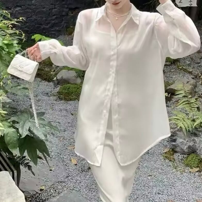 バックリボンシアーシャツ