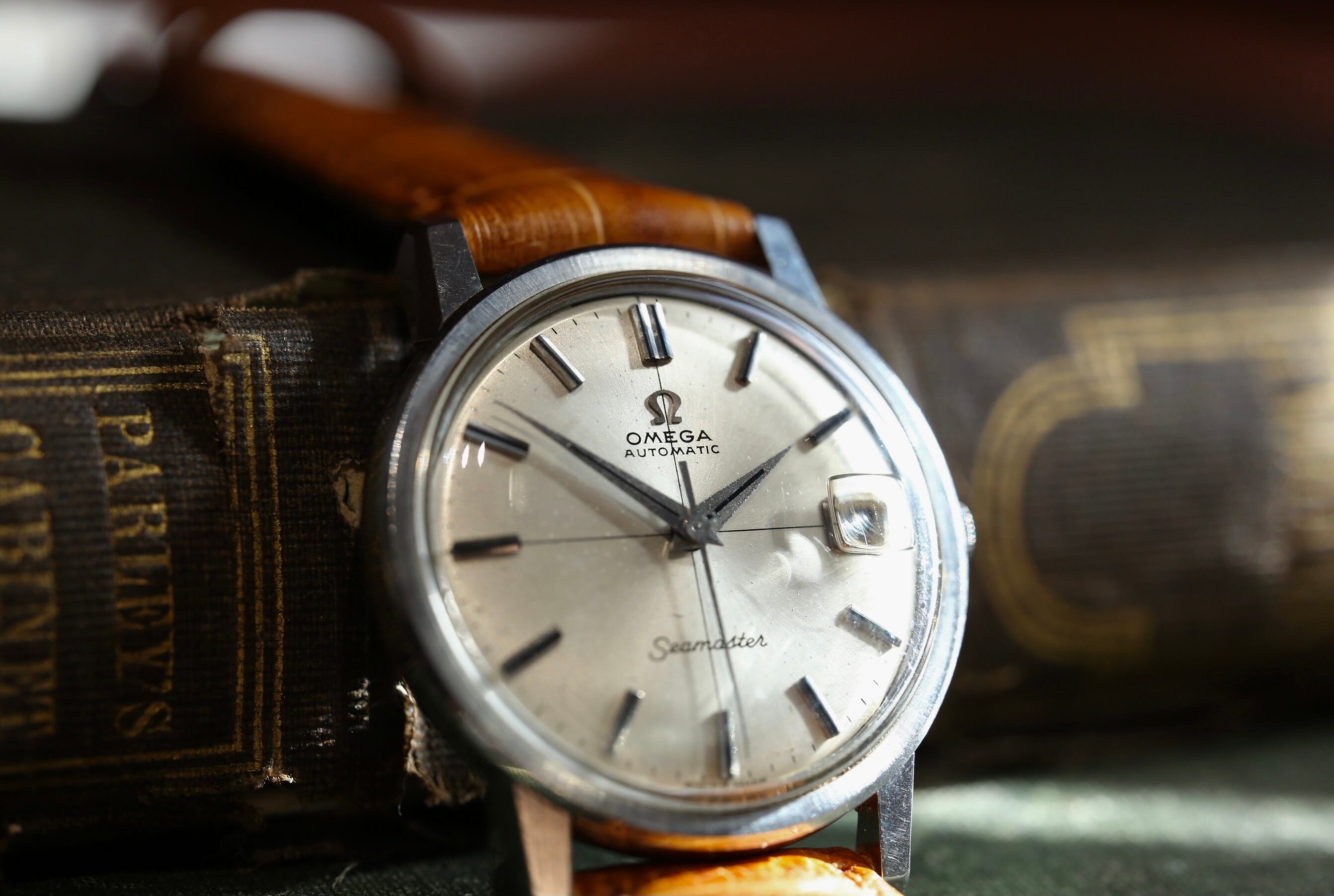 【OMEGA】 1960’s オメガ シーマスター クロスライン デイト 多面カットコインケース 自動巻き / Vintagewatch /  Seamaster / Cal.565 | アンティーク・ビンテージ時計修理・販売 WhiteKings(ホワイトキングス) powered by  BASE