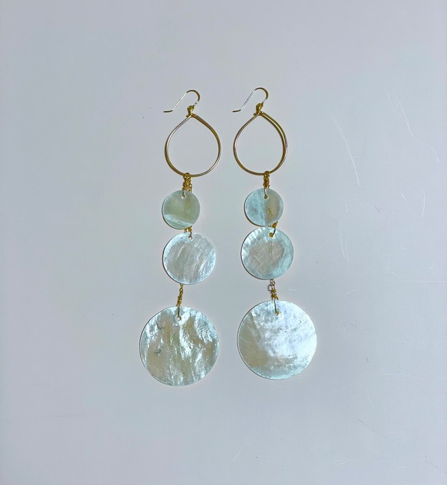 shell 3peace pierced earrings  -on the beach-
