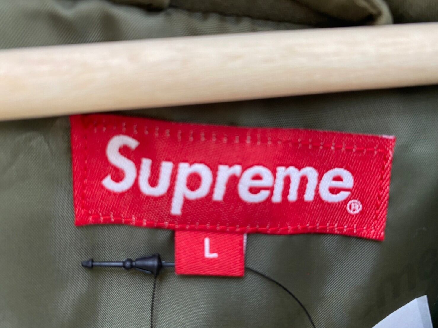 Supreme COTTON HOODED DOWN PULLOVER OLIVE LARGE 71566 Supreme COTTON HOODED DOWN PULLOVER OLIVE LARGE 71566