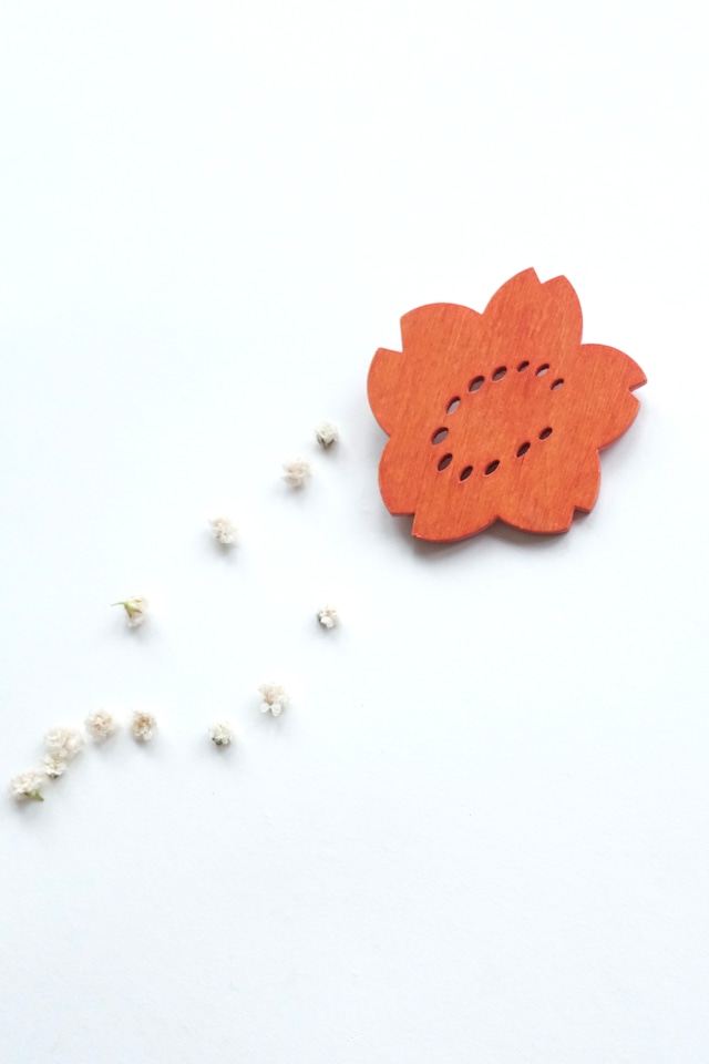 Aarikka openwork wooden blossom brooch Aarikka openwork wooden blossom brooch