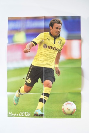 マリオ・ゲッツェ/ジャック・ウィルシャー|サッカーポスター 大判 B2|ドルトムント × アーセナル 2010年代 欧州中核MF