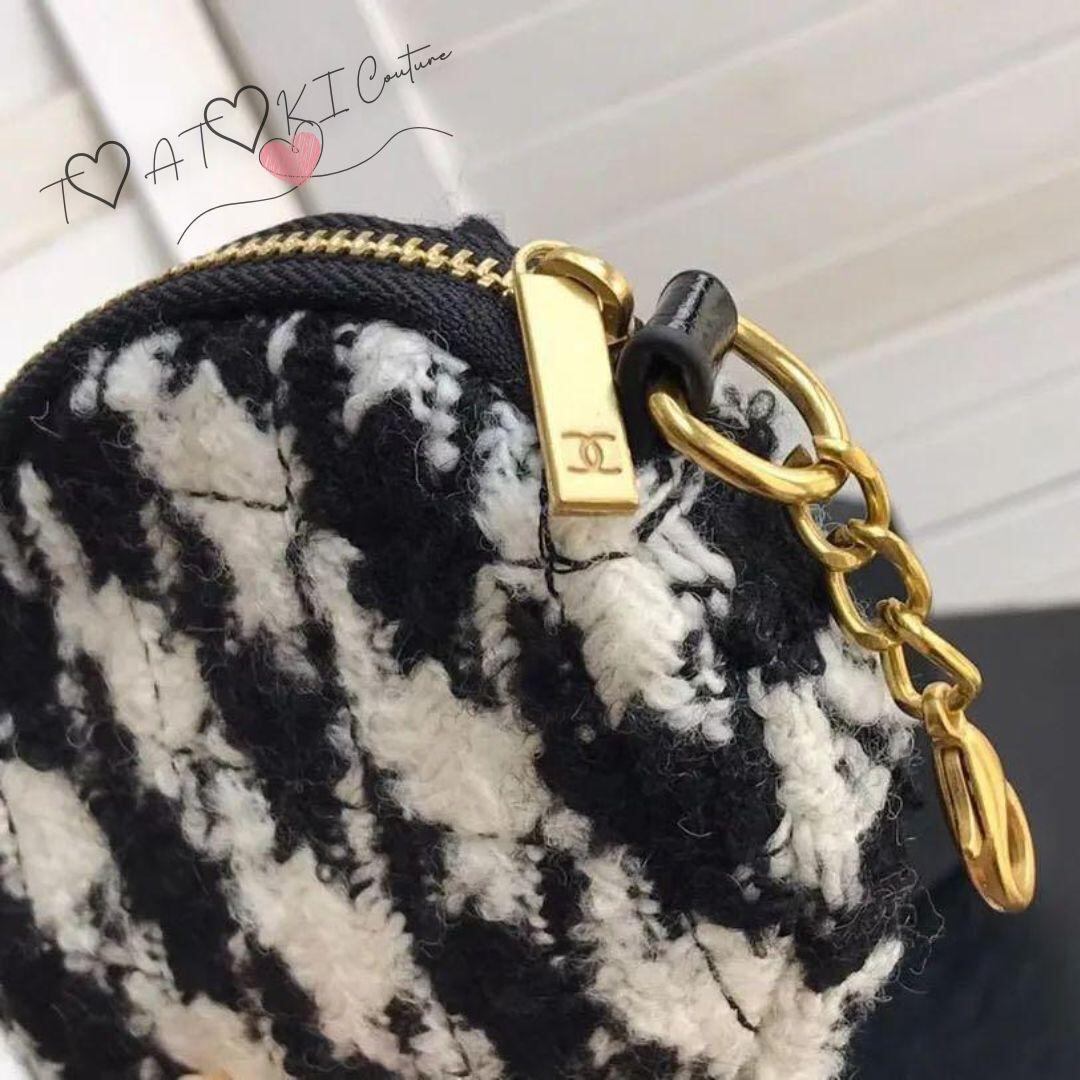CHANEL// ノベルティミニバッグ コスメバッグ /ブラック ノベルティ】♡CHANEL♡ ブラック スマホポーチ ショルダー ミニバッグ