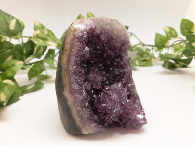 【送料無料】【高品質】 ウルグアイ産アメジスト no.3