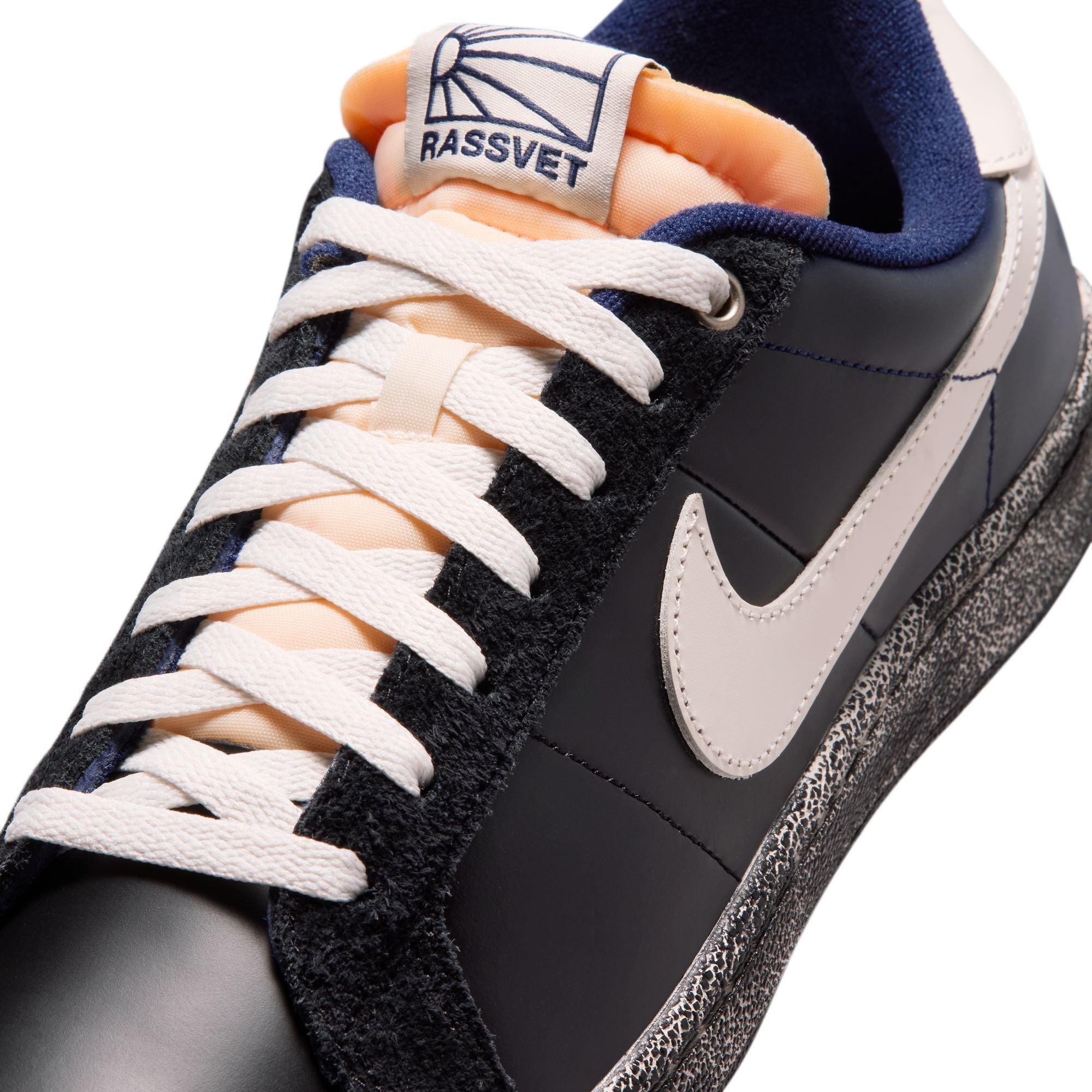 NIKE SB ZOOM TENNIS CLASSIC QS 