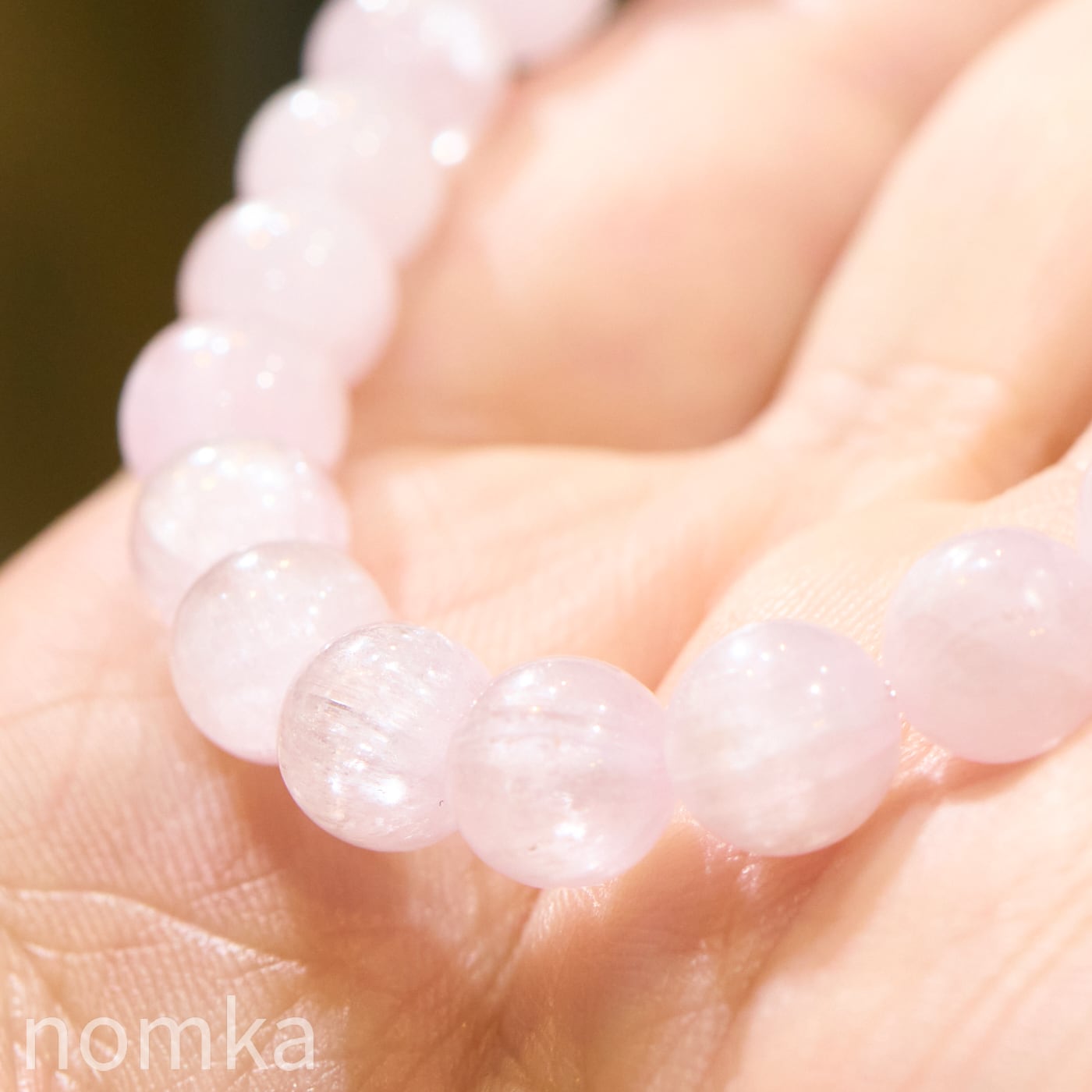 【慈愛の光を宿す】クンツァイトキャッツアイ 一連ブレスレット (7.5mm珠/約17cm)