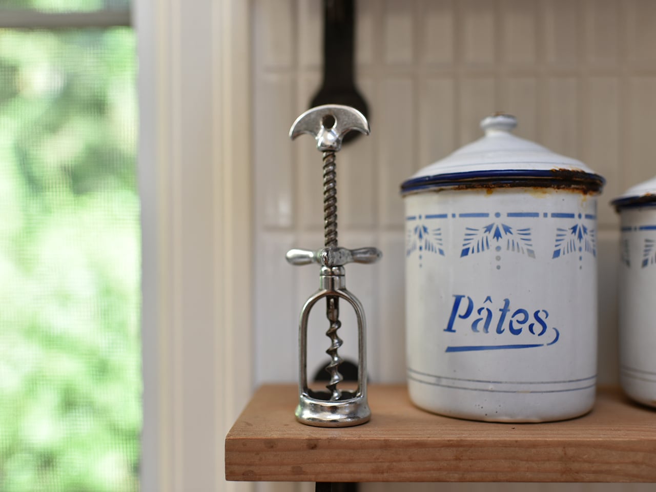 <送料無料>フォルムが素敵で味わいのあるワインオープナー フレンチアンティーク