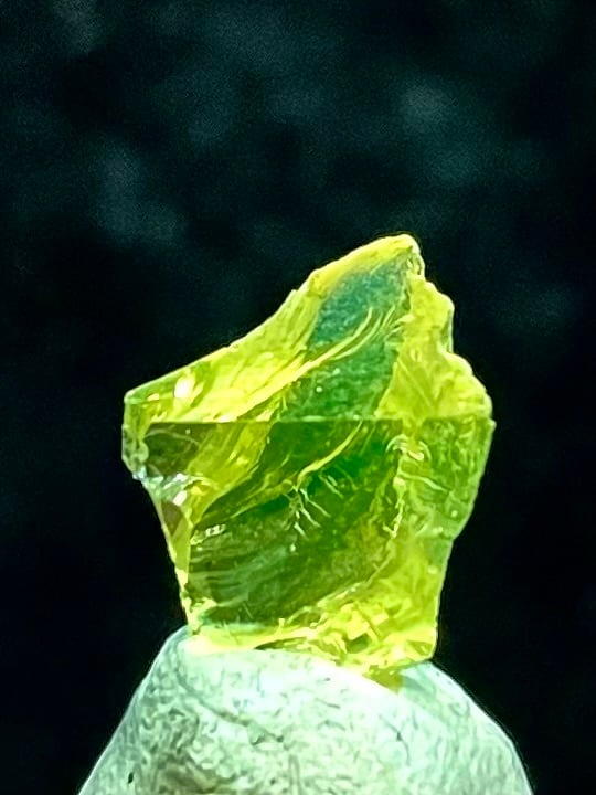 3) 可能性を最大限に引き出す!マウントシャスタ「アンダラ」原石(ミニ)