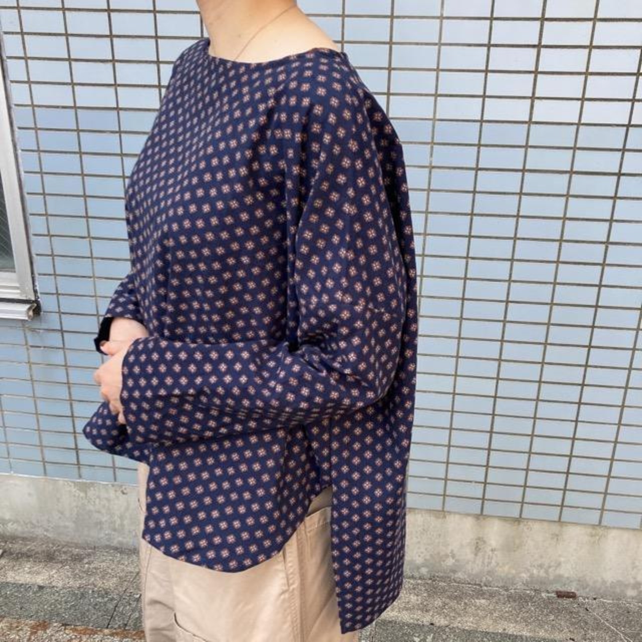 ICHI（イチ）　小紋柄ブラウス　ネイビー