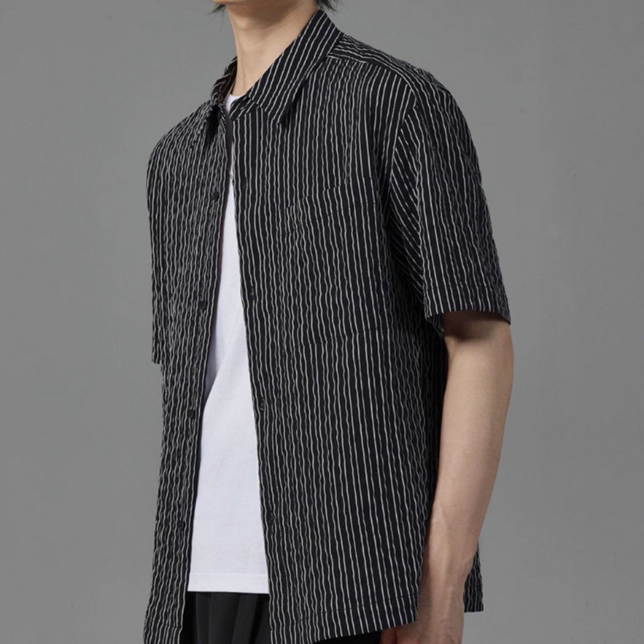 ピンストライプシワ加工半袖シャツ　0633