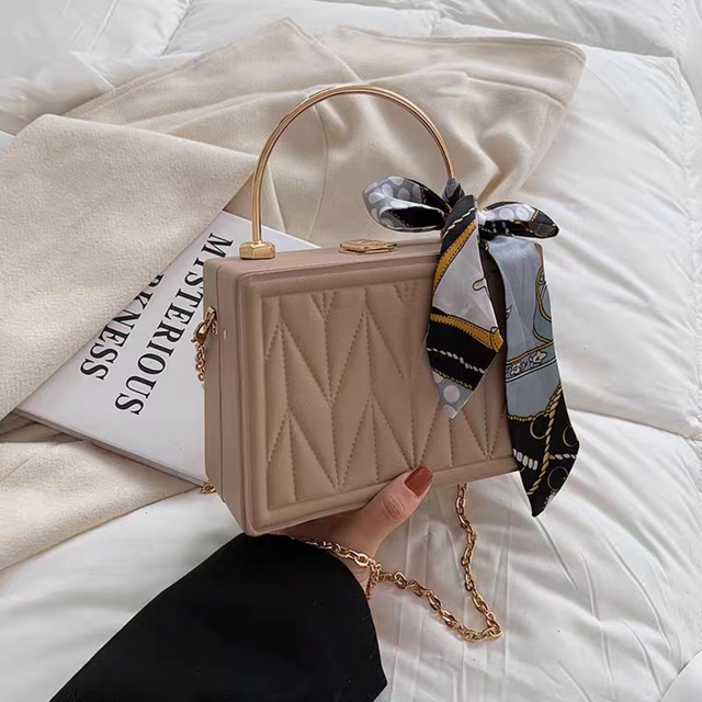 キルティング加工ボックス型ショルダーバッグ【7color】◇MD0137