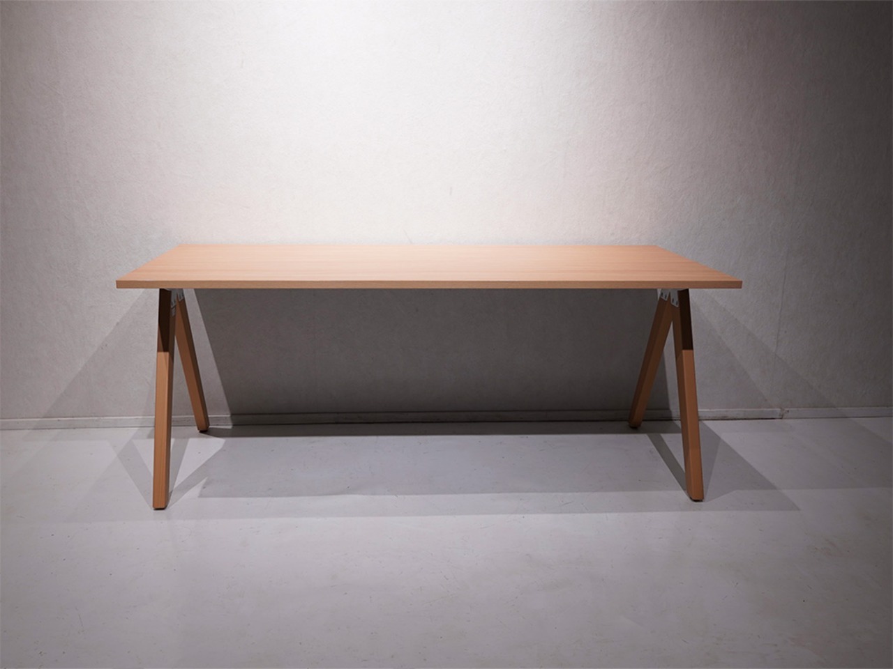 KOKUYO DAYS OFFICE wood tilt ダイニングテーブル / ナチュラル 北欧 コクヨ デイズオフィス ウッドチルト / 関連:アクタス HAY ムート