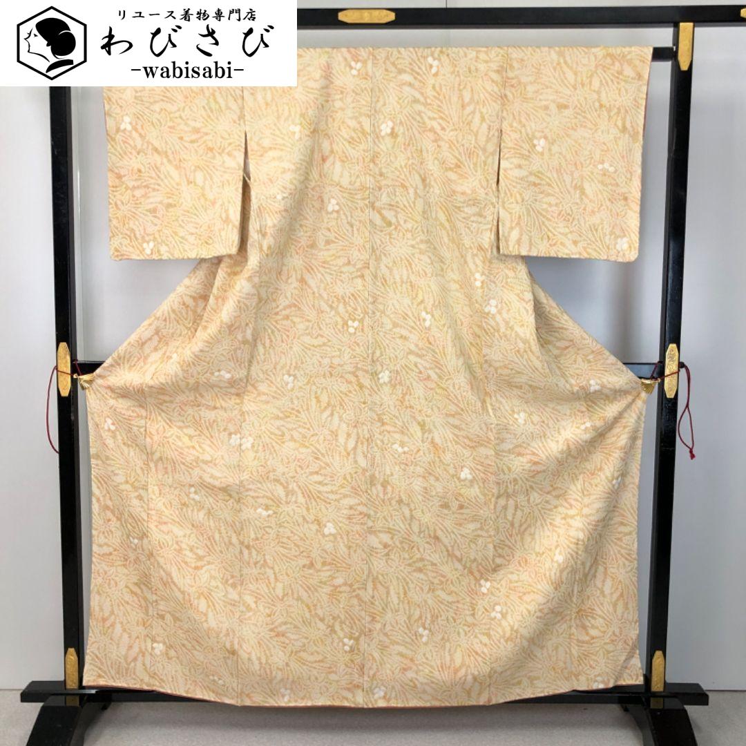【中古】 小紋 総絞り 正絹 アイボリー系 レッド 和装 呉服 和服 きもの レディース 女性 中古】 小紋 総絞り 正絹 アイボリー系 レッド 和装 呉服 和服 きもの