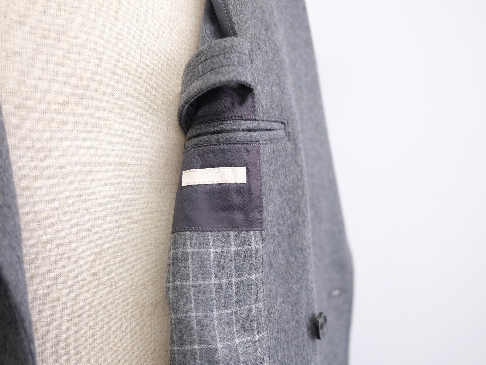 ULTERIOR”PURE CASHMERE BEAVER OVER COAT GREY” | Lapel online store