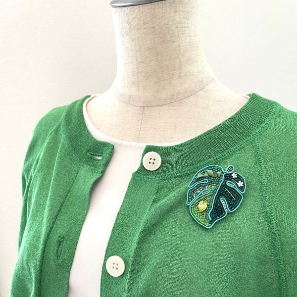 薄緑色のビーズ刺繍チュチュ 薄緑色のビーズ刺繍チュチュ ビーズ刺繍ブローチ【bijou-宝石