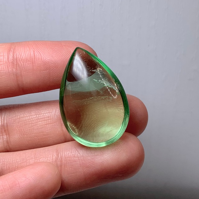 2.ぷるぷる☆グリーンフローライトルース・雫