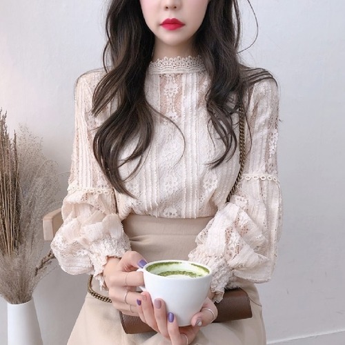 ストライプ花柄レースハイネックブラウス