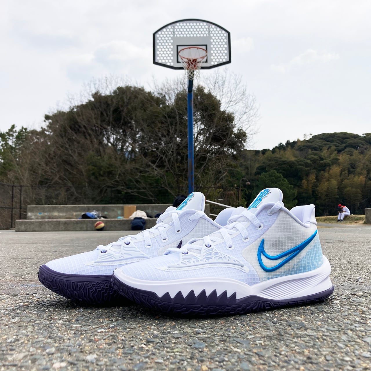 NIKE KYRIE LOW 4 EP ナイキカイリーローカット4 - スニーカー