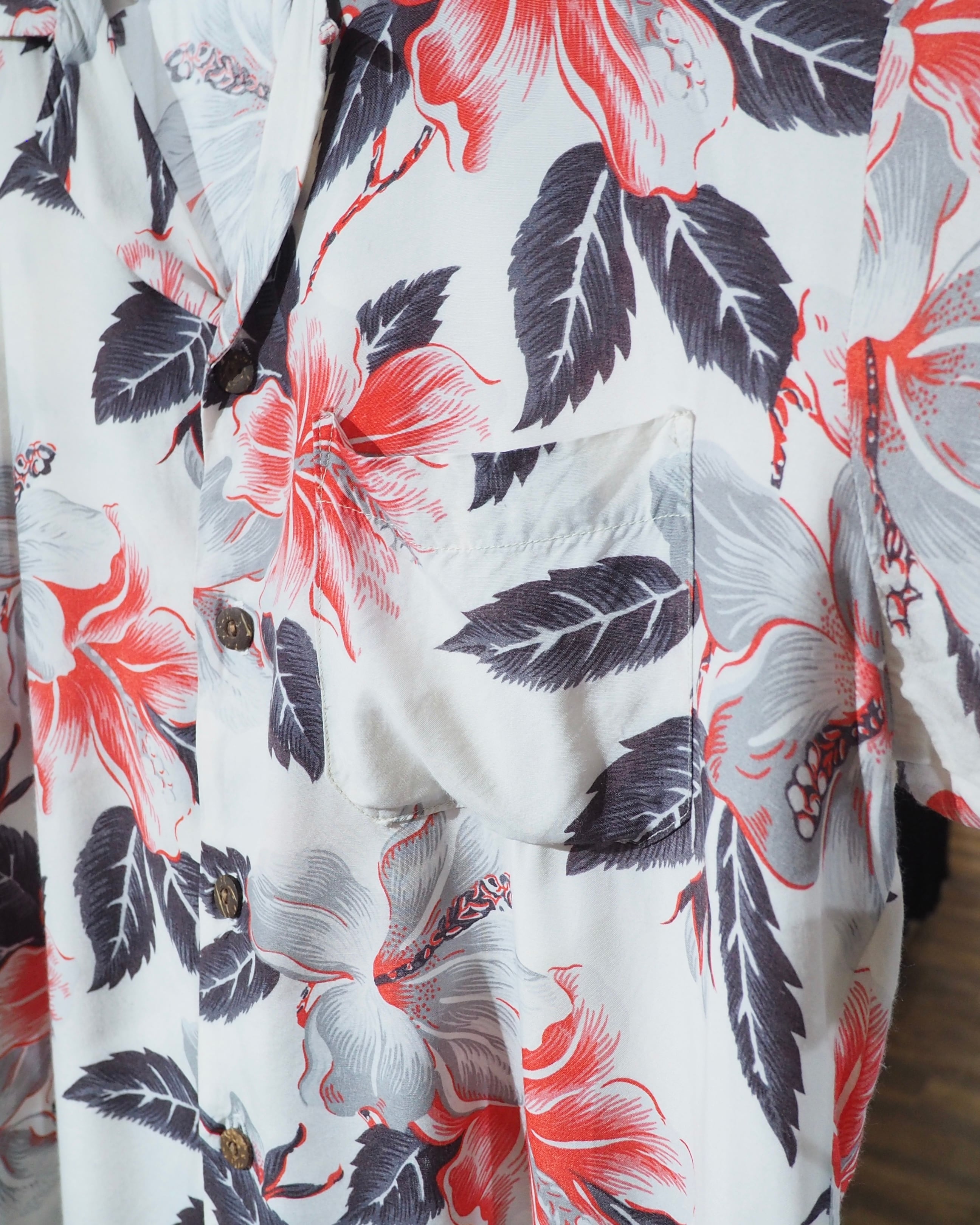 1980s " Reminiscence " Beautiful Flower all over pattern vintage Open collar shirt
