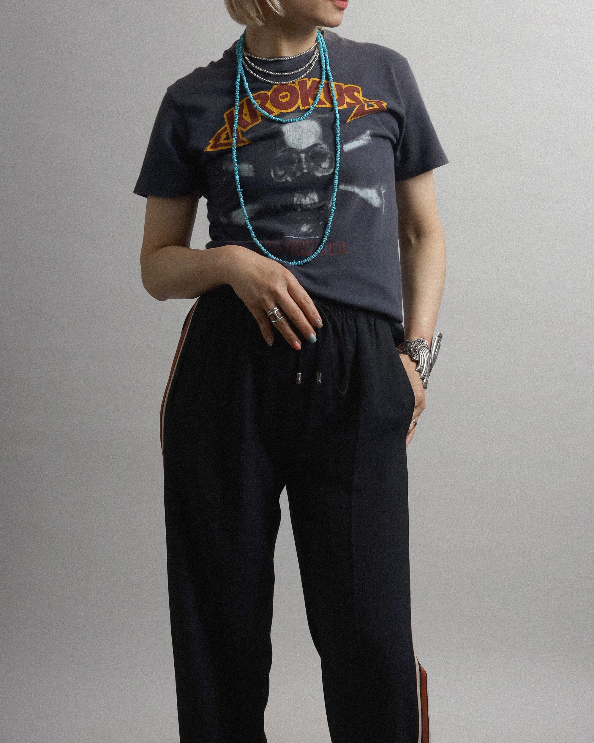 kiaris・witty vintage Tシャツ Victor Litz Music Center 90s Style T-Shirt M,L,XL,XXL- Black