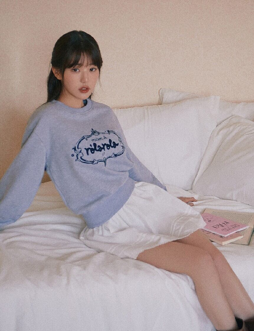 ☆IVE ウォニョン X rolarola コラボ！！【rolarola】VINTAGE LOGO