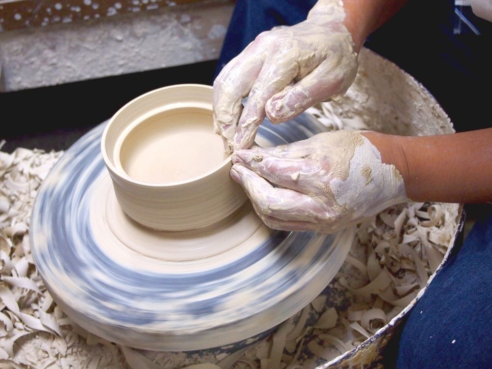 送料込 新品未使用 Aeru 砥部焼の こぼしにくい器 離乳食 ベビー食器 O5jqsjasch 授乳 お食事用品 Contrologypf Com