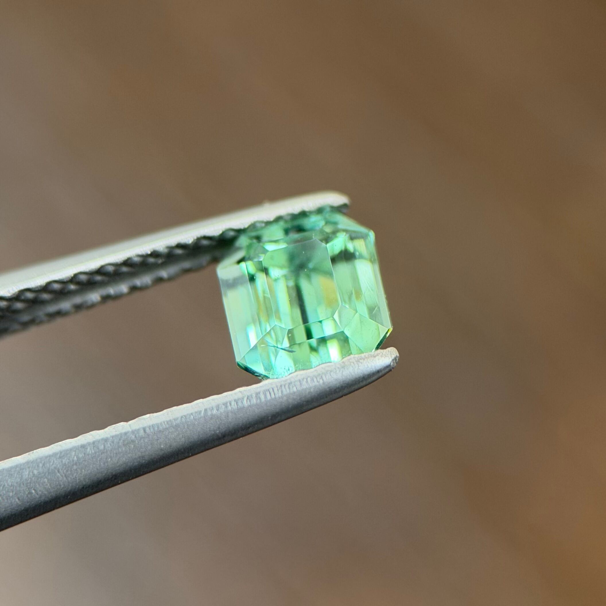 新春企画 [3] トルマリン 5.2x4.9mm, 0.79ct, アフガニスタン産