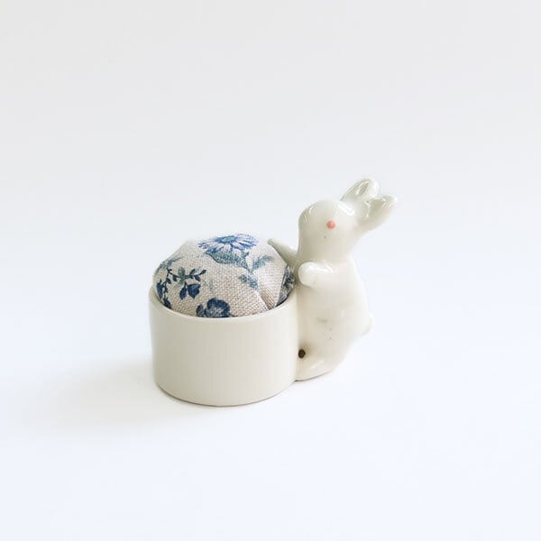 マニー】うさぎピンクッション(jour de repos別注) | jourderepos