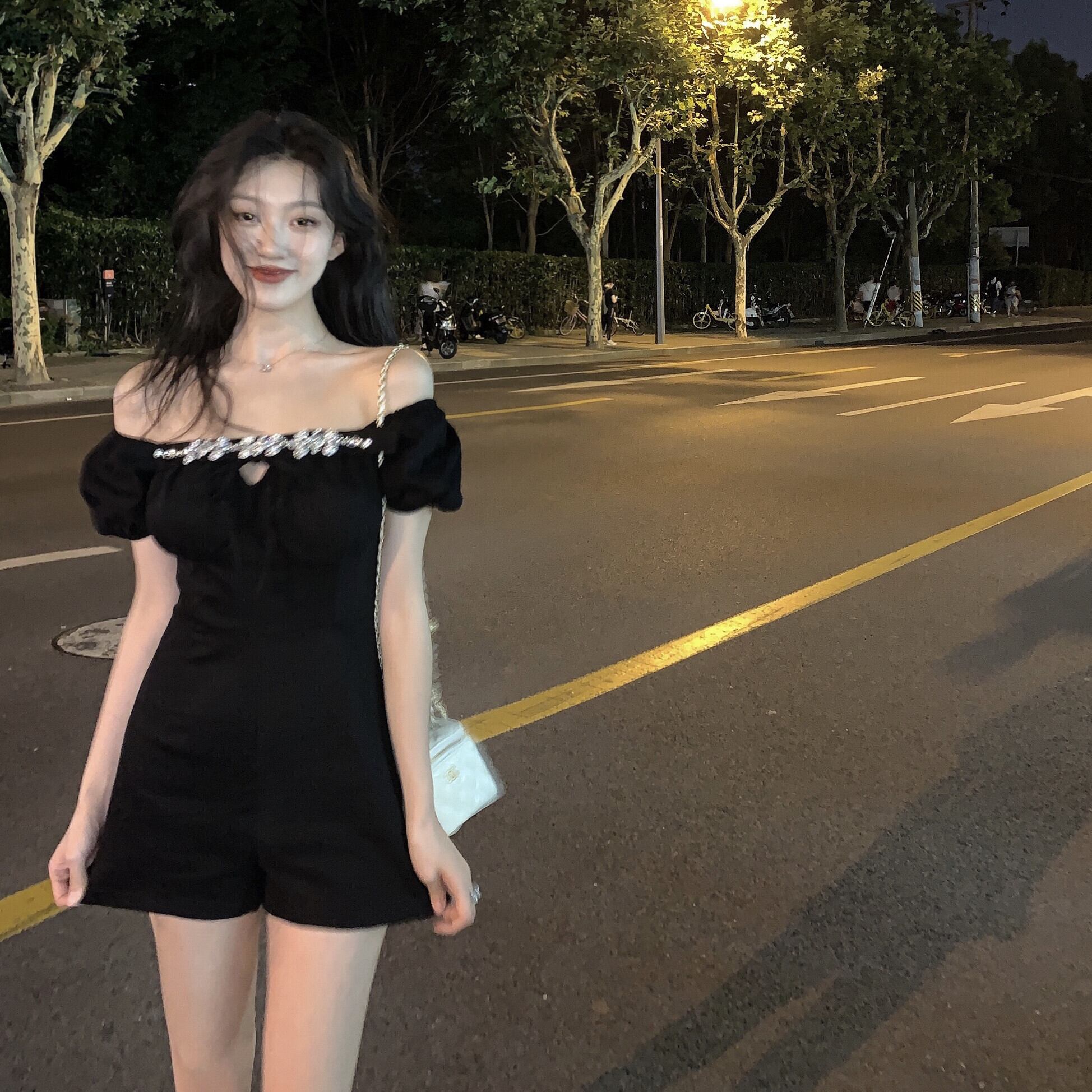 ブラックカジュアルジャンプスーツ オールインワン サマースタンダードウェストスリーブワイドレッグショーツ レトロ 夏物 ブルマー ワイドパンツ ガールズファッション23857102831